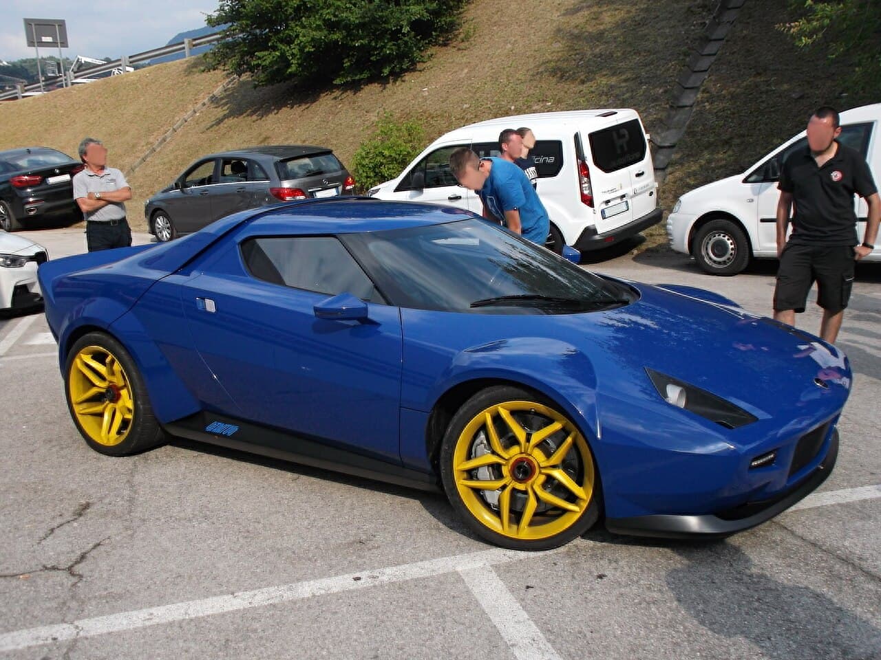 Stratos