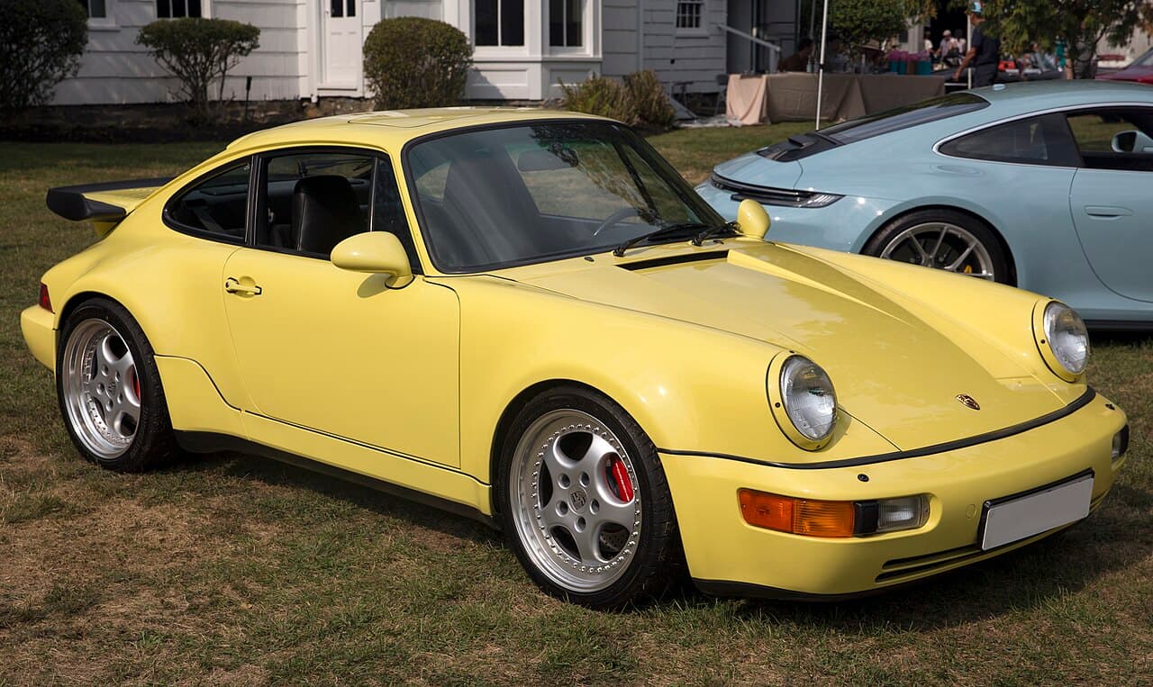 911