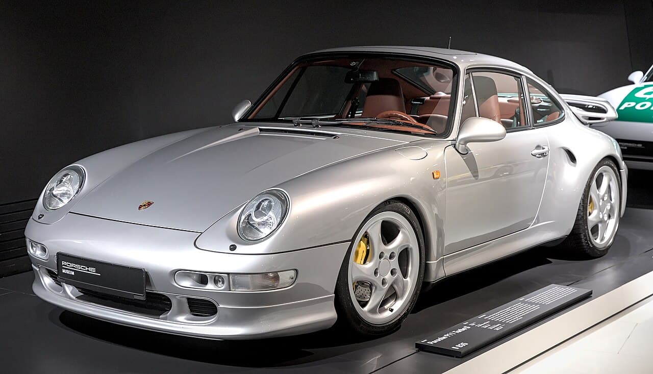 911
