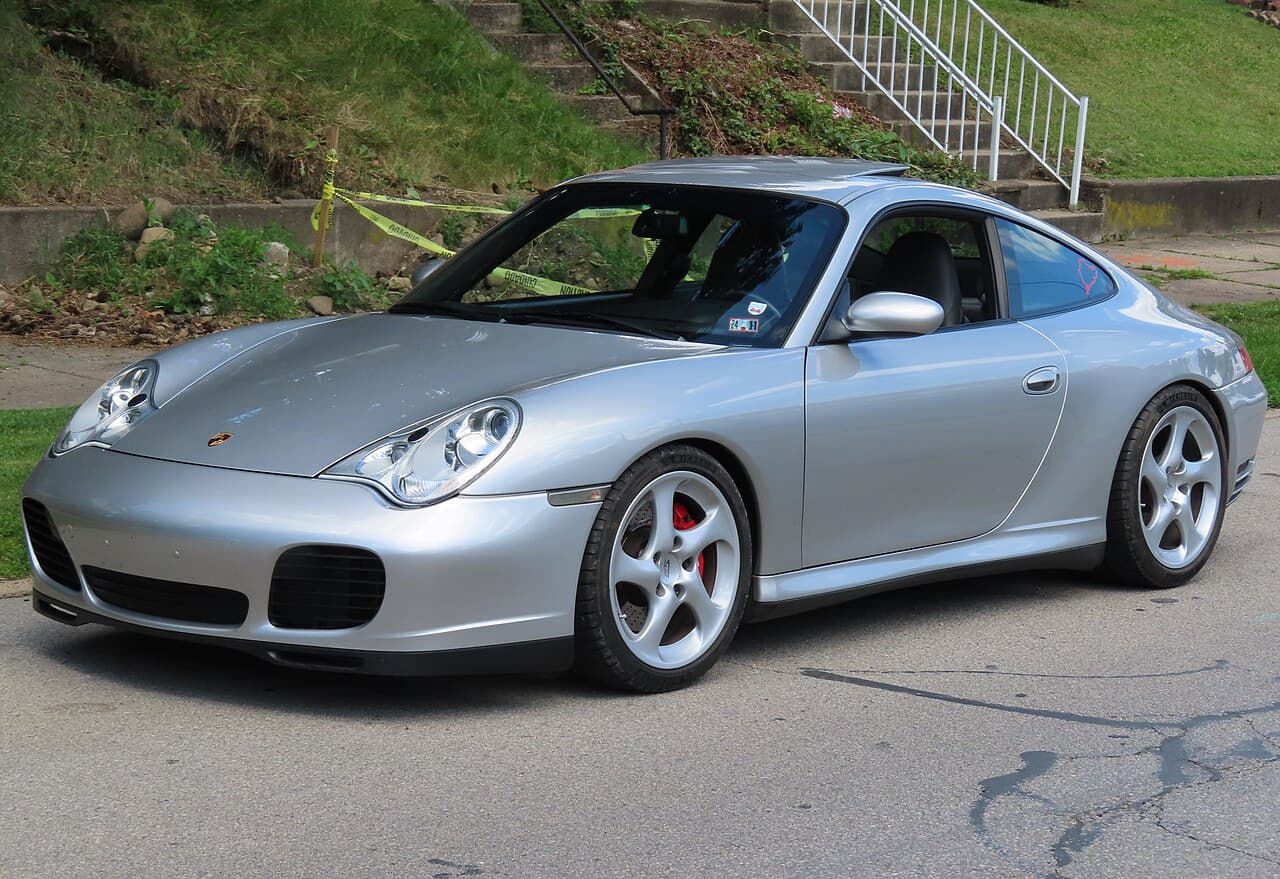911
