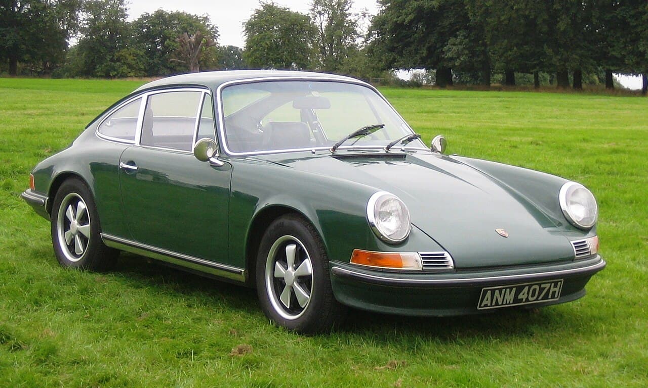 911