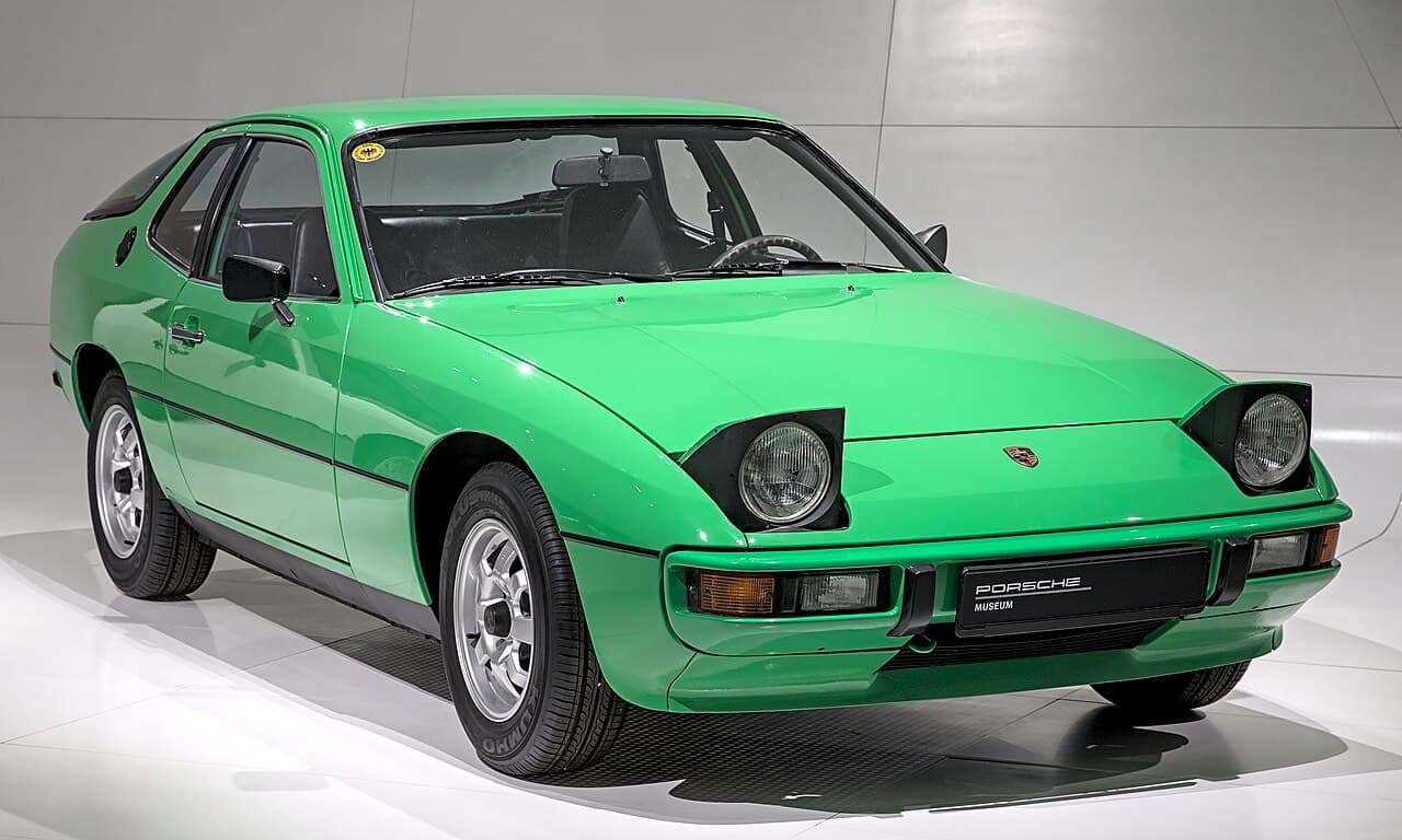 924