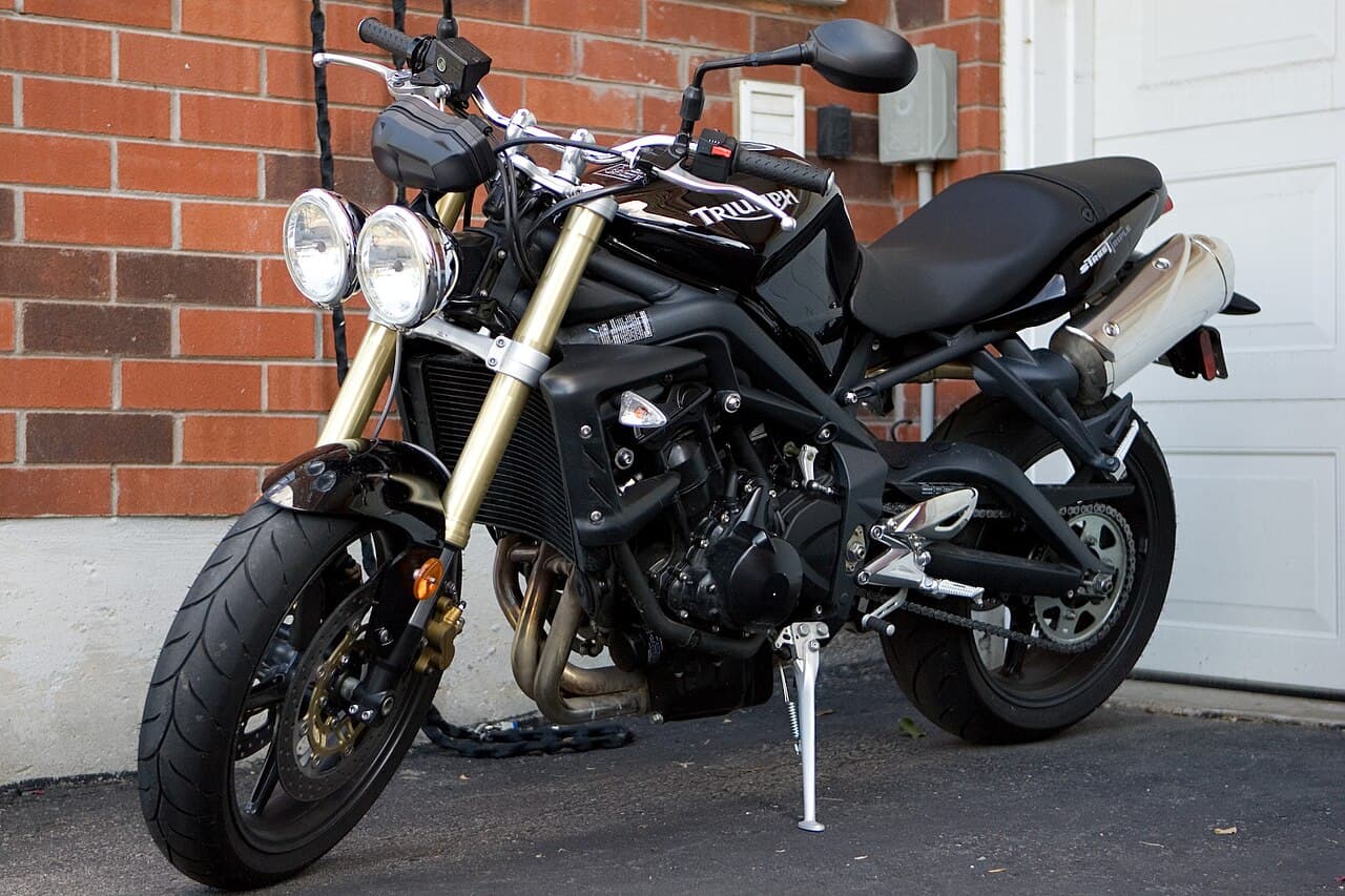 Street Triple